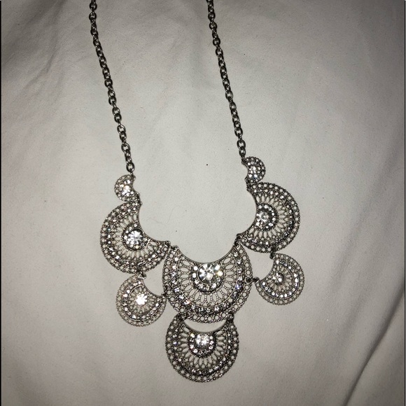 Francesca’s Statement Necklace - Picture 1 of 2